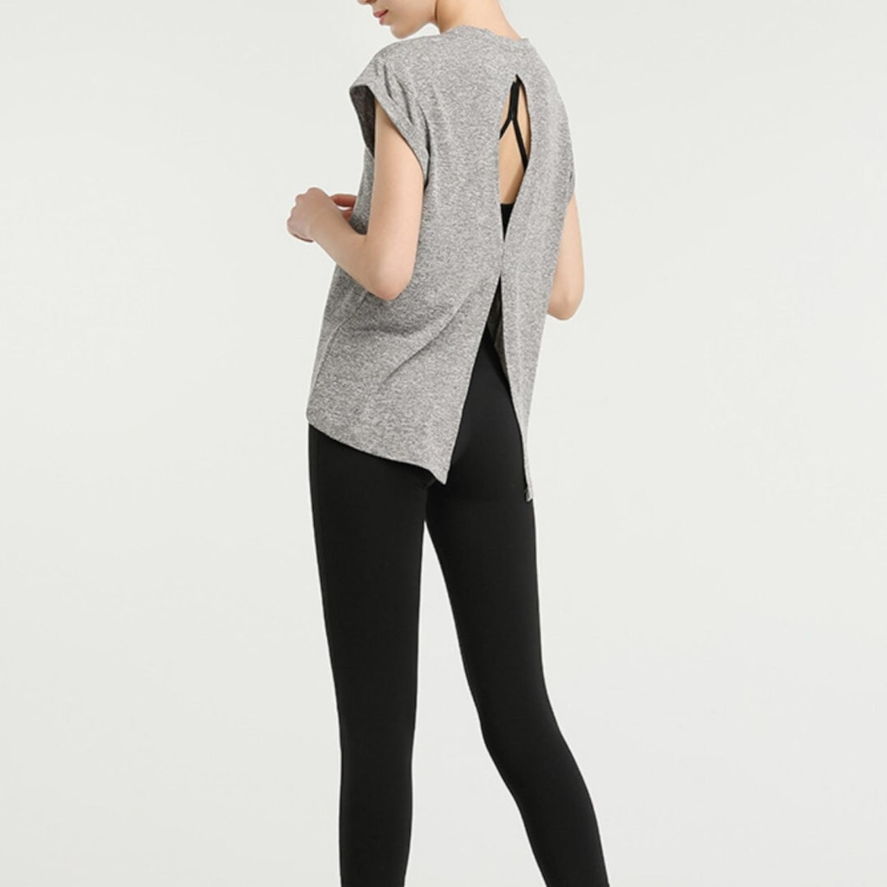 Mana Basic Short-sleeved loose sports T-shirt 2068